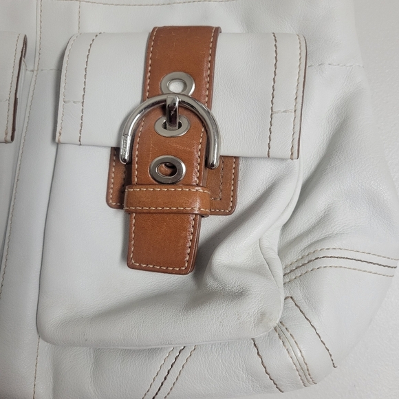 Coach Classic Soho Leather Double Pocket Satchel Shoulder Bag. - Picture 13 of 15